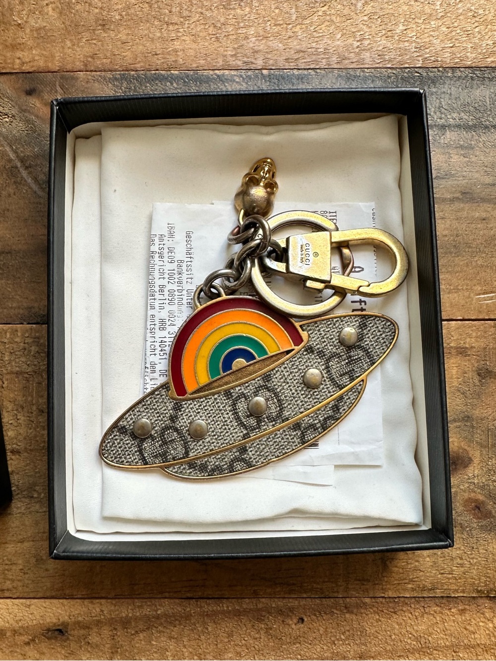Gucci | Enamel Rainbow UFO Keyring with Skull in Gold
